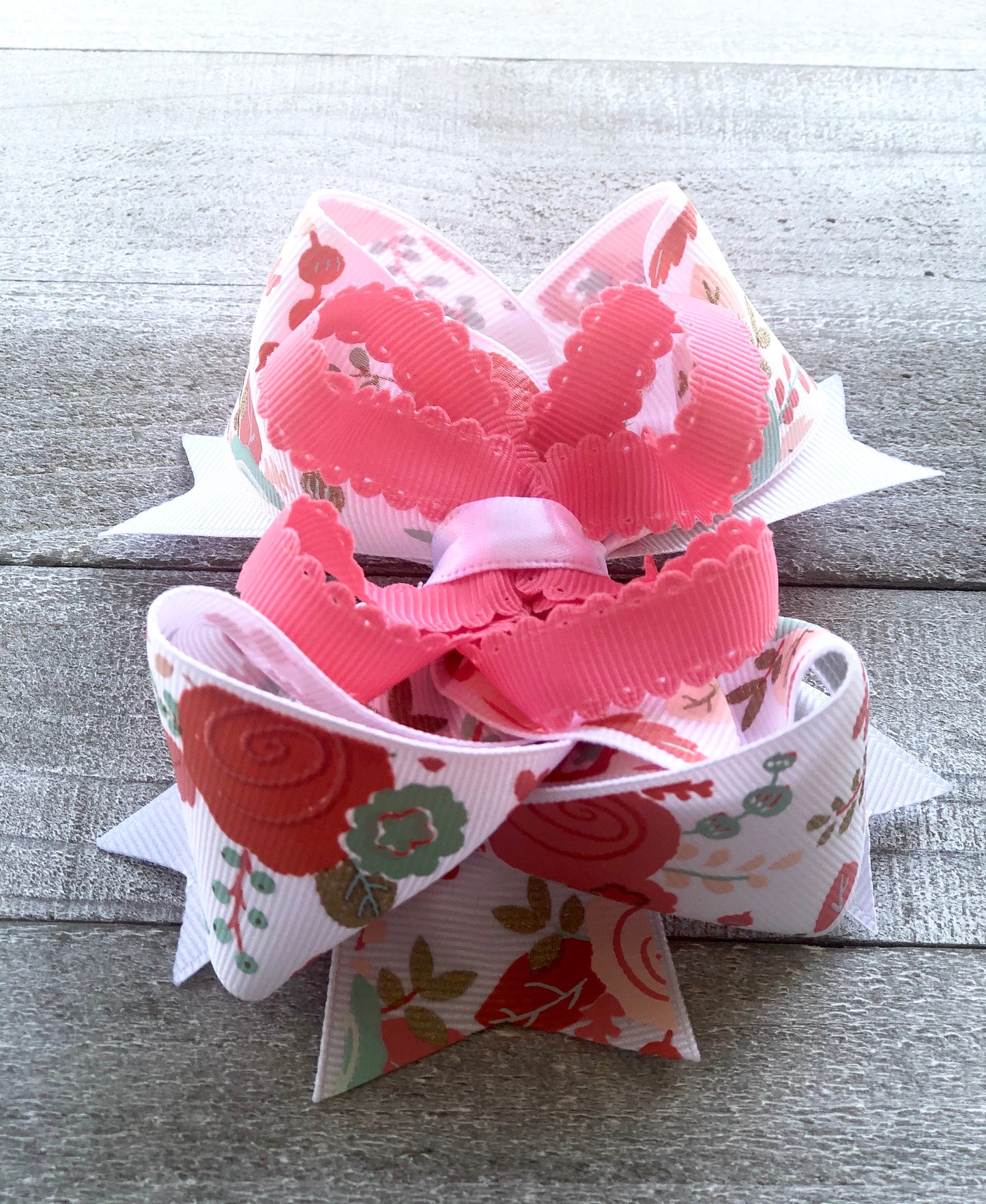 Floral Print Bow~ Peach and White Bow~ Boutique Bow~ Double Layered Bow~ 4.5" inch Medium Bow